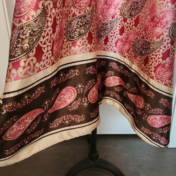 Vanity Fair 80s pink kaftan - Picture 7 of 14